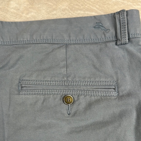 Tommy Bahama Gray Flat Front Casual Shorts - Picture 7 of 7
